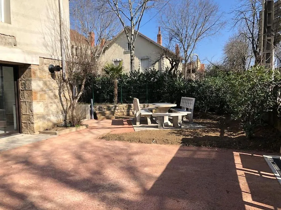 Apartamento Chez Sophie Et Gege. Maison De Ville, Deux Chambres, De Plain-Pied Figeac